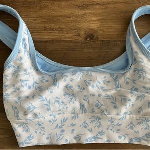 LainSnow Kiawah top. Carolina Blue and White Floral